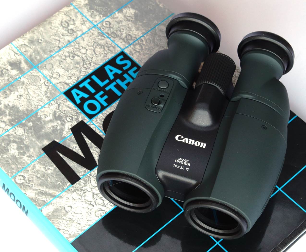 Canon 14x32 is hot sale binoculars