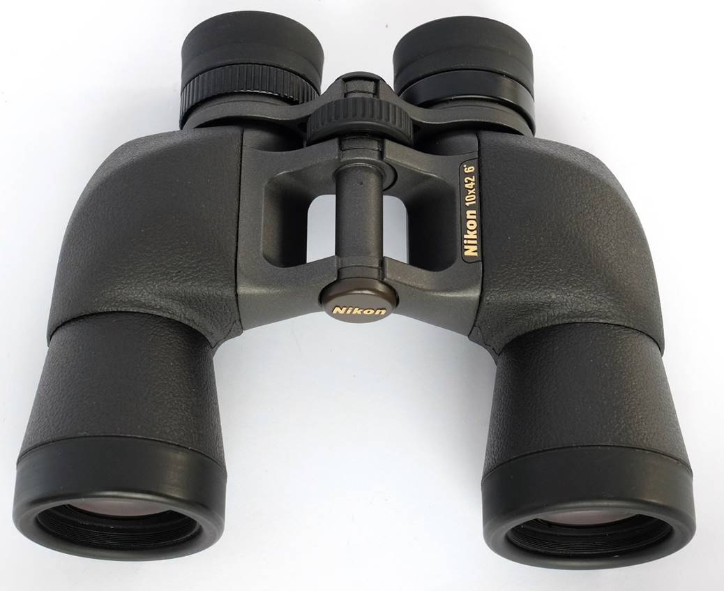 binoculars nikon 10x42