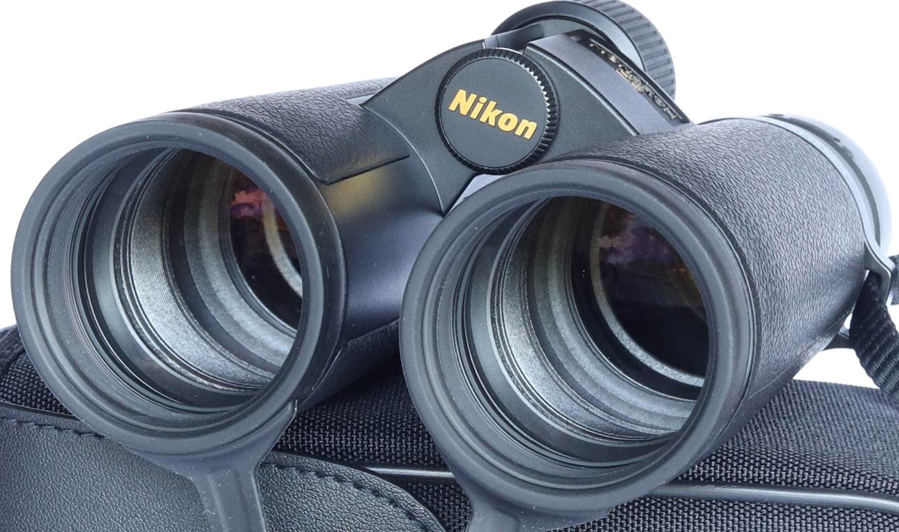 Nikon monarch hot sale hg 10x42